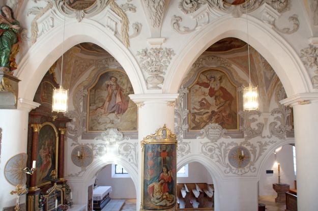 Pfarrkirche Mariä Himmelfahrt Grassau, © Tourist-Information Grassau Pfarrkirche Mariä Himmelfahrt Grassau, © Tourist-Information Grassau