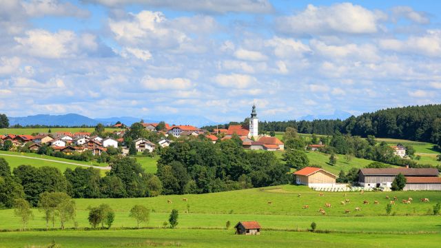 Blick auf Otting, © Tourist-Info Waginger See / Richard Scheuerecker Blick auf Otting, © Tourist-Info Waginger See / Richard Scheuerecker