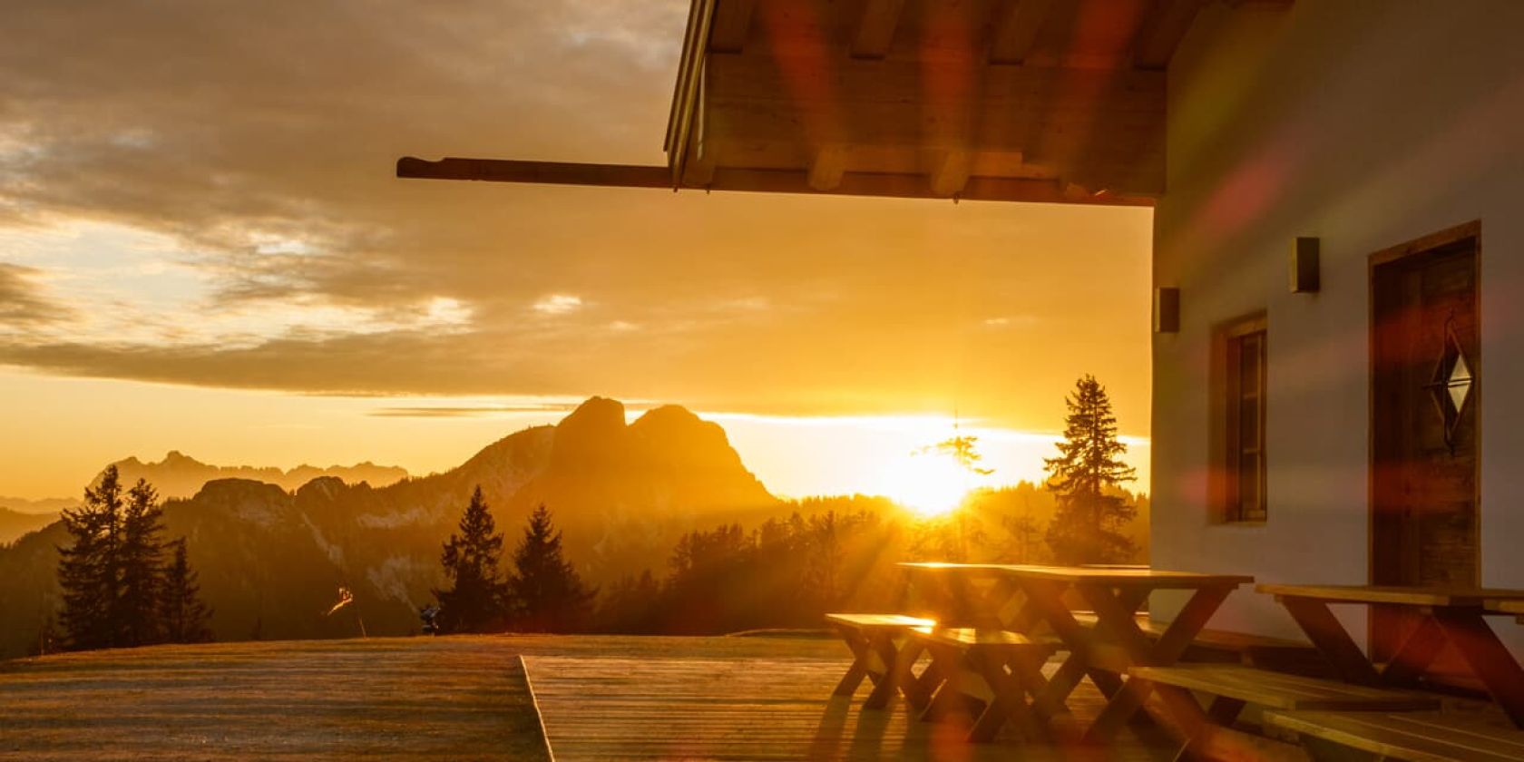 Sonnenuntergang Unternbergalm, © Ruhpolding Tourismus / Andreeas Plenk Sonnenuntergang Unternbergalm, © Ruhpolding Tourismus / Andreeas Plenk
