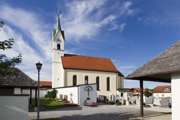 Pfarrkirche Tettenhausen, © Tourist-Info Waginger See Pfarrkirche Tettenhausen, © Tourist-Info Waginger See