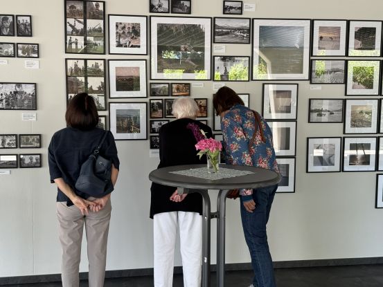 Carl Ostermayer Dauerausstellung@Tourist-Info Seebruck (1), © Tourist Info Seebruck Carl Ostermayer Dauerausstellung@Tourist-Info Seebruck (1), © Tourist Info Seebruck