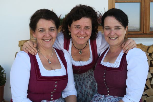 Sunnaukirchner Sängerinnen, © Volksmusikpflege des Bezirks Oberbayern Sunnaukirchner Sängerinnen, © Volksmusikpflege des Bezirks Oberbayern