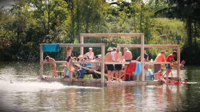 Alzfloßfahrt, © Familie Niedermaier Alzfloßfahrt, © Familie Niedermaier