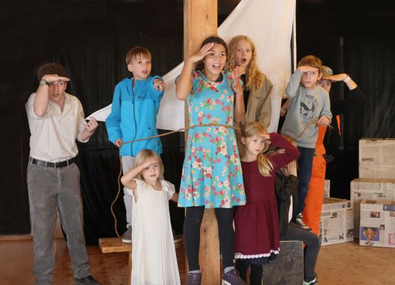 MOMO - Junge Bühne "Einfach mia", © Förderverein Sondermoning MOMO - Junge Bühne "Einfach mia", © Förderverein Sondermoning