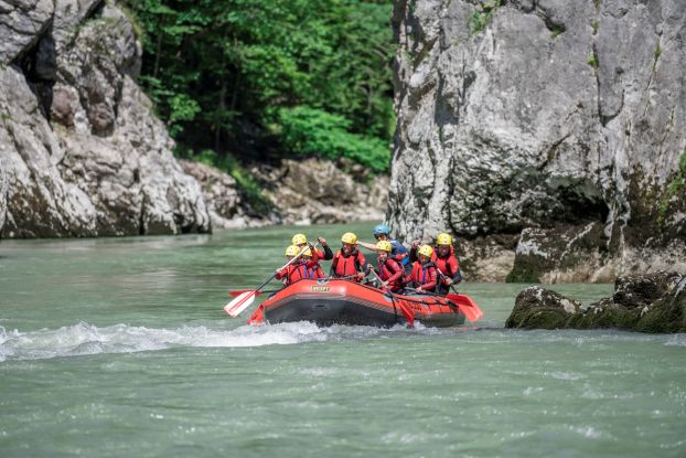 Familien Rafting mit dem ACK auf der Tiroler Ache, © Rudi Schedl Familien Rafting mit dem ACK auf der Tiroler Ache, © Rudi Schedl