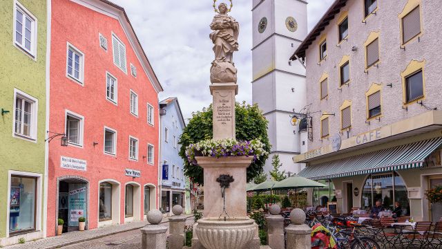 Café Oswald, © Tourist-Info Waginger See / Richard Scheuerecker Café Oswald, © Tourist-Info Waginger See / Richard Scheuerecker