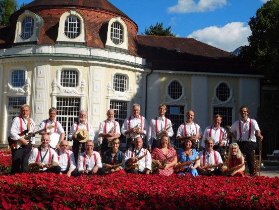 Sommerkonzert mit der Alpengroove Big Band Sommerkonzert mit der Alpengroove Big Band