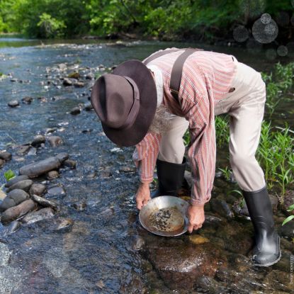 Goldwaschen an der Traun - eine geologische Zeitreise Goldwaschen an der Traun - eine geologische Zeitreise
