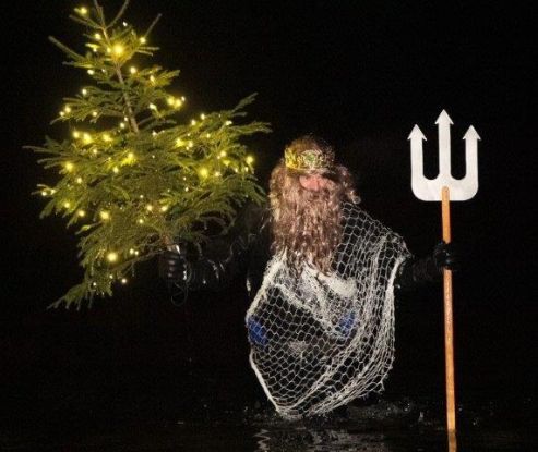 christbaum-tauchen2 christbaum-tauchen2