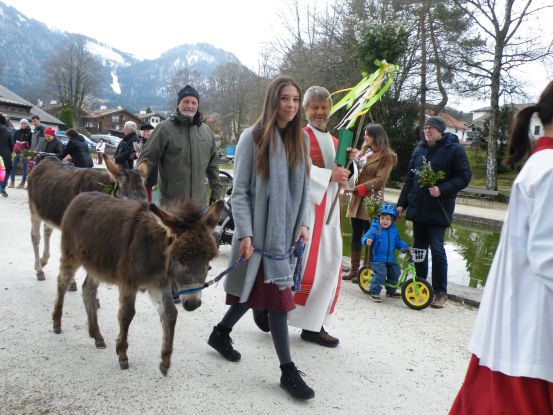 Palmsonntag, © Kath. Pfarramt St. Georg Palmsonntag, © Kath. Pfarramt St. Georg