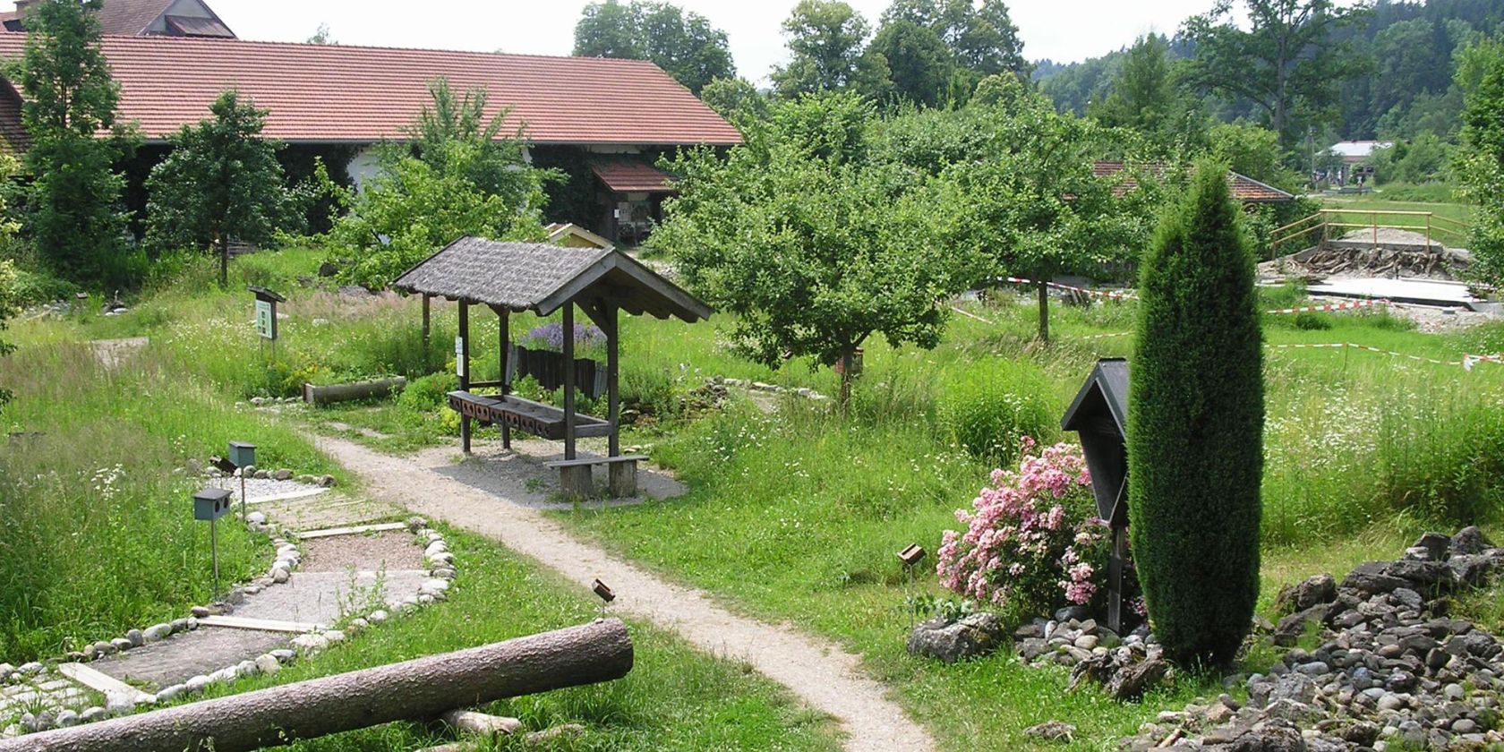 aussicht_vom_wall---Umweltstation-Wiesm&uuml;hl---I.-W.-Gruendl-lbv