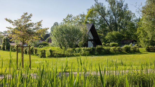Baiuvarenhaus im Waginger Kurpark, © Tourist-Info Waginger See / Richard Scheuerecker
