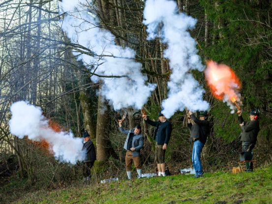 Böllerschuetzen FSG Waging, © Tourist-Info Waginger See / Richard Scheuerecker