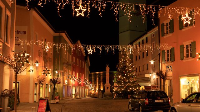 Marktplatz Waging am See, © Tourist-Info Waginger See / Richard Scheuerecker