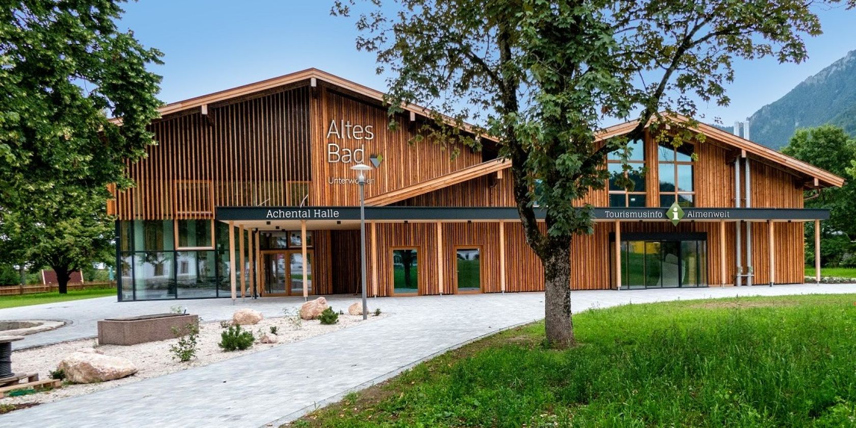 altes-bad-aussenansicht_3_bearb