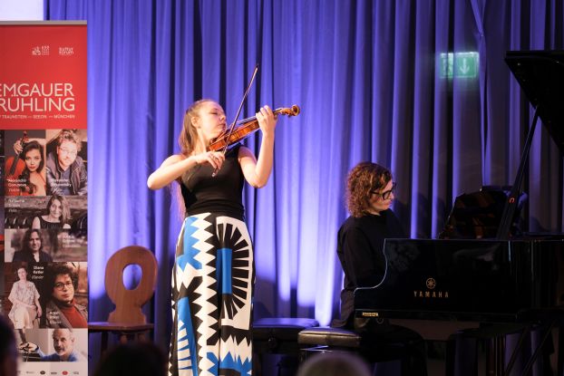 Konzert im Rahmen des Chiemgauer Musikfr&uuml;hlings im Festsaal Kloster Seeon, &copy; Serban Mestecaneanu