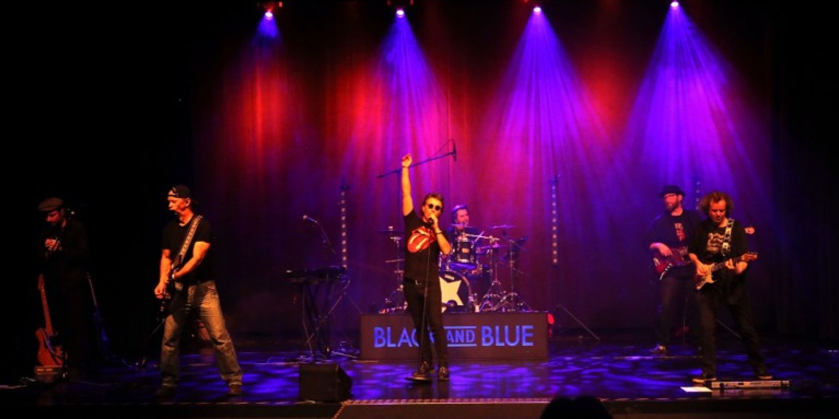 Black & Blue Foto Rudi Wiesent