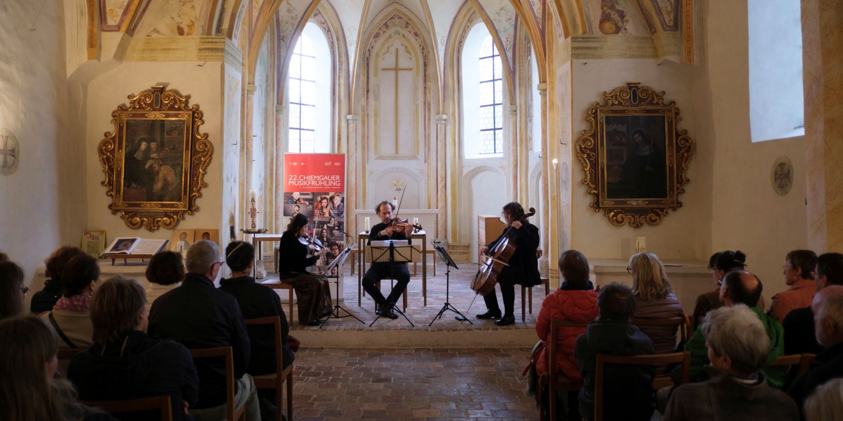 Konzert Walburgiskirche Chiemgauer Musikfr&uuml;hling / Kloster Seeon, &copy; Serban Mestecaneanu