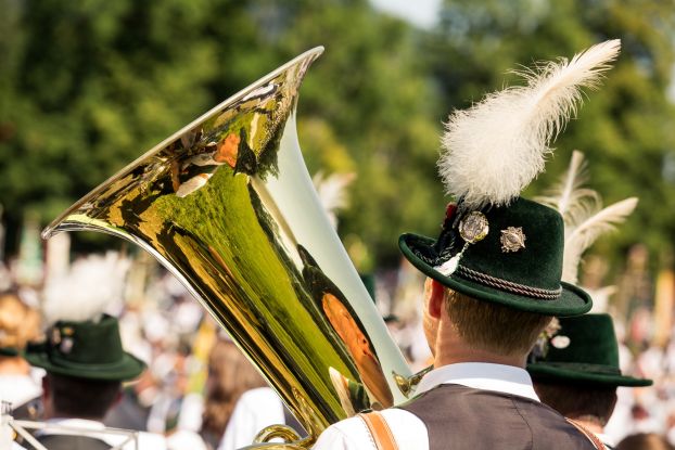 Gro&szlig;es Waldfest vom Trachtenverein D'Rauschberger-Zell, &copy; Ruhpolding Tourismus / bm.fotografie