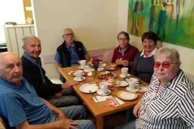 Seniorenfruehstueck-Treff