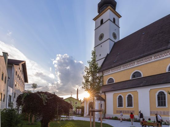 Pfarrkirche St. Martin, Waging am See, © Tourist-Info Waginger See / Richard Scheuerecker