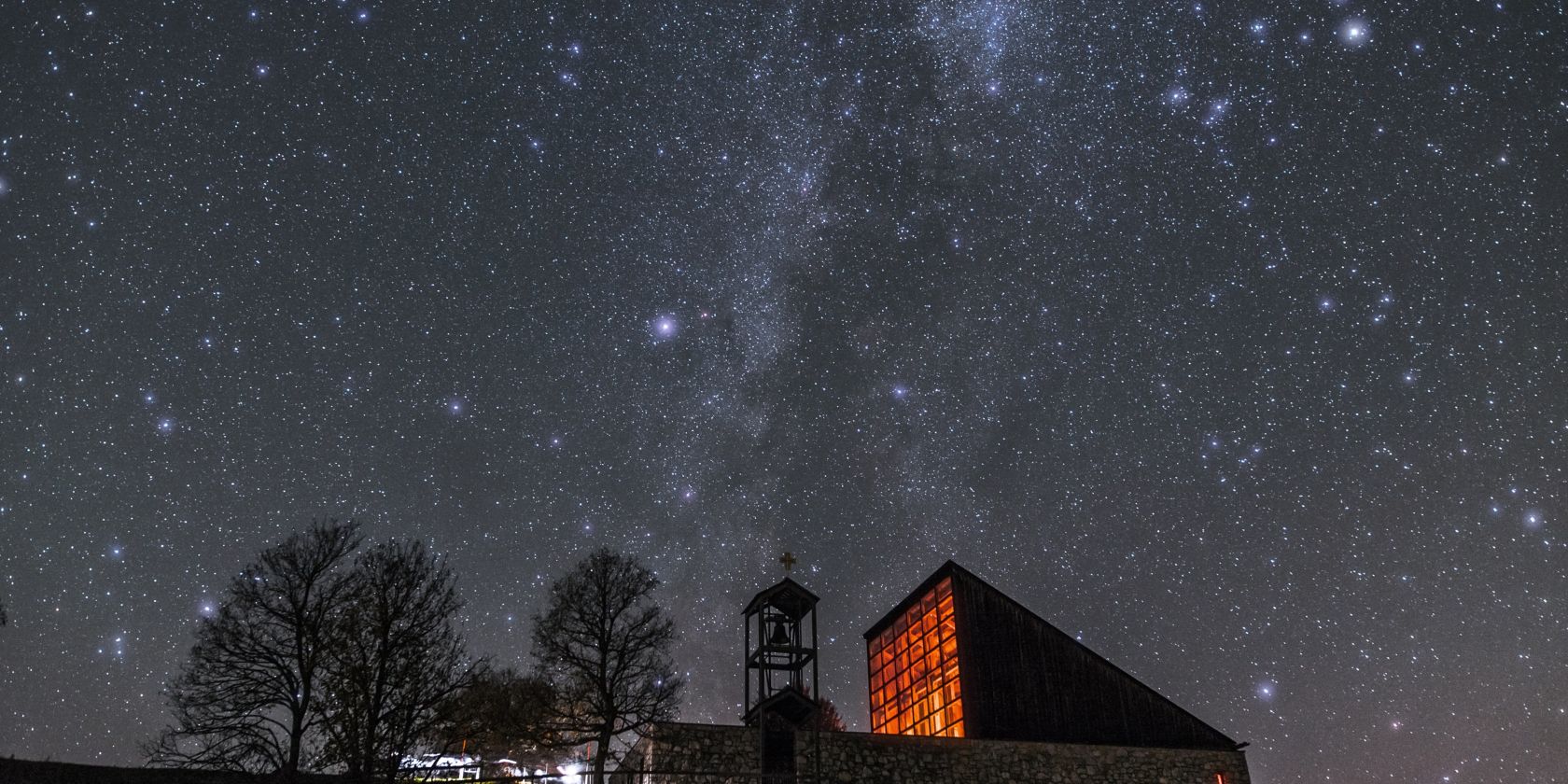 Sternenpark Winklmoos-Alm Kirche St. Johann im Gebirg, &copy; Sebastian Voltmer