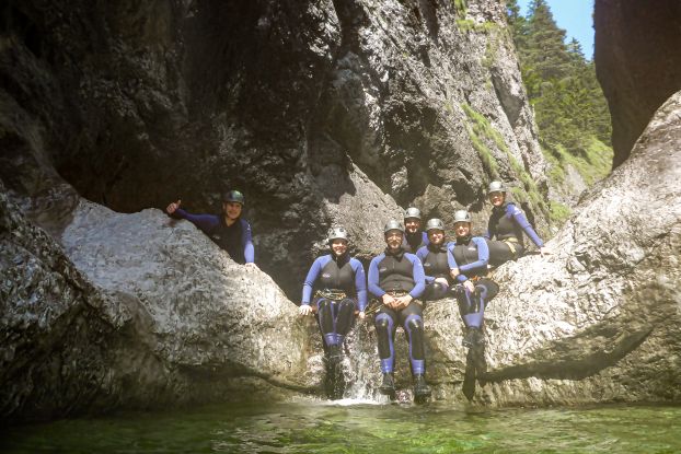 Jump to freedom, &copy; Bavarian Canyoning - H&ouml;flinger