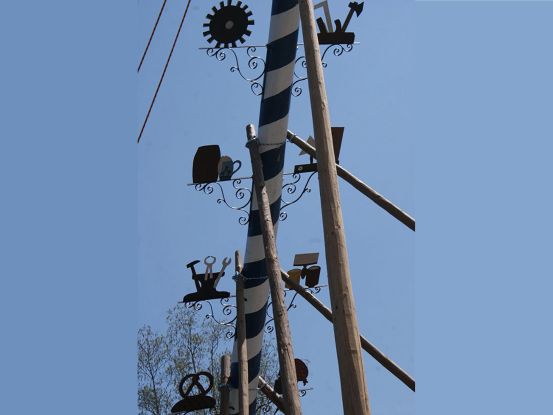 Maibaumaufstellen, &copy; Peter Wolff