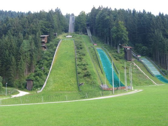Sprungschanze im Sommer, &copy; unbekannt