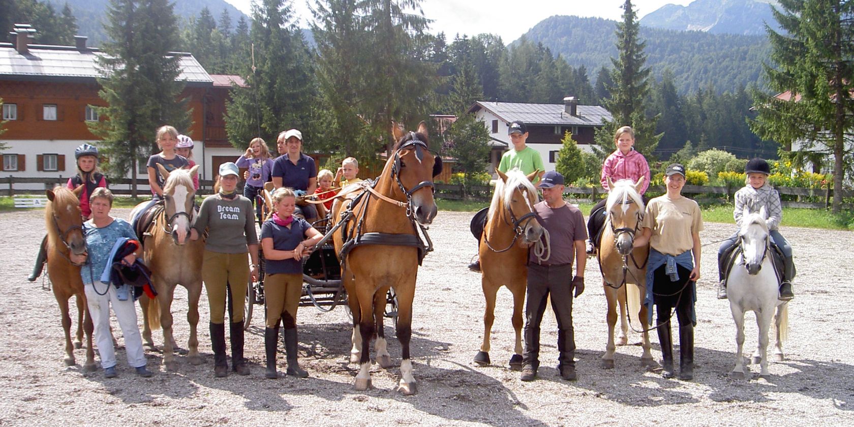 Kinder beim Ponyreiten "Beim Draxl", &copy; Beim Draxl - Heistracher