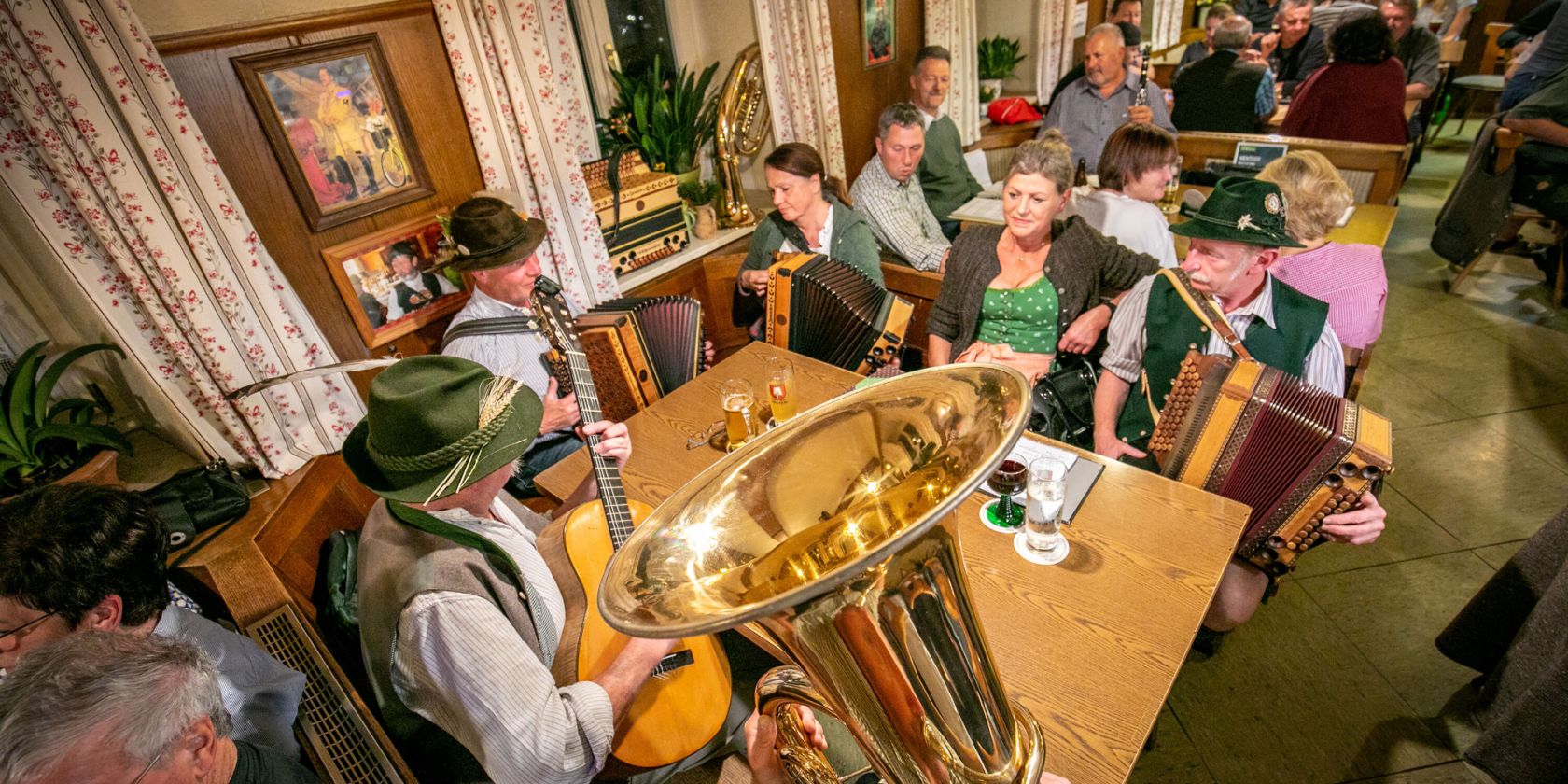 Musikantenstammtisch, © Tourist-Info Waginger See