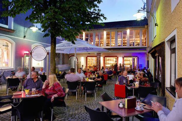 Café-Bar-Wein-Bacchus Waging am See, © Andreas Kronast