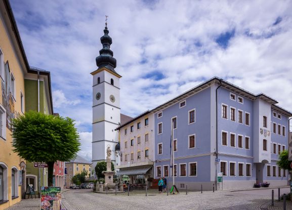 Spaziergang um den Markt Waging, &copy; Tourist-Info Waginger See / Richard Scheuerecker